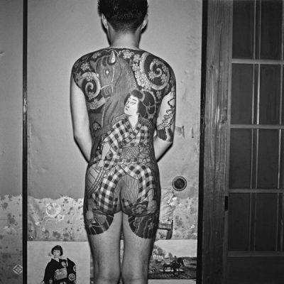 Tatouage japonais par le maître tatoueur japonais Horiuno II, ca. 1955, Tokyo ©Akimitsu Takagi